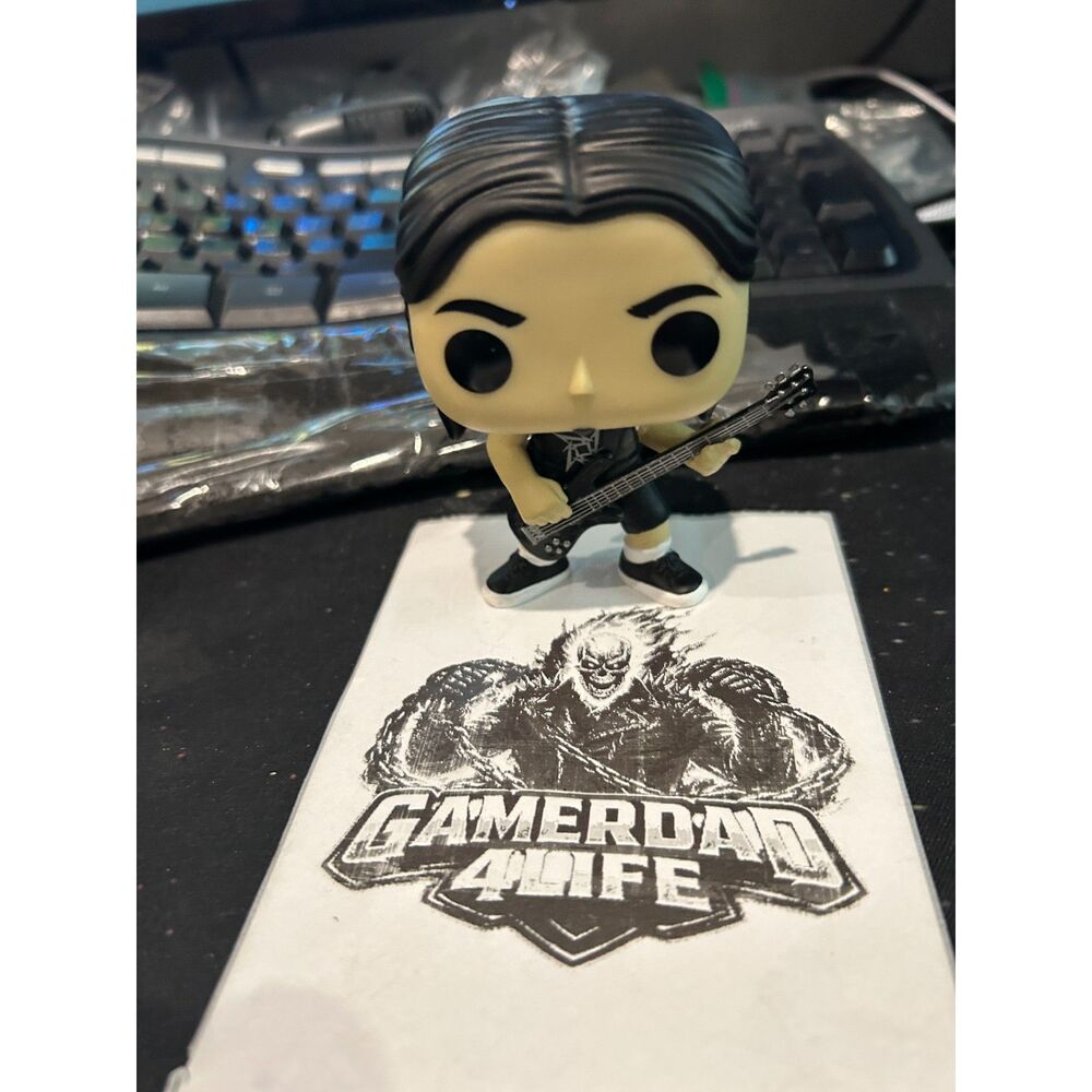 Funko POP! Rocks - Metallica - Robert Trujillo # 60